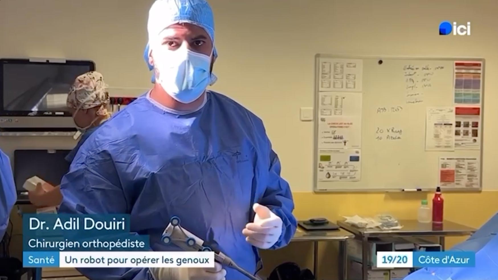 Dr Adil Douiri chirurgie robotisée genou